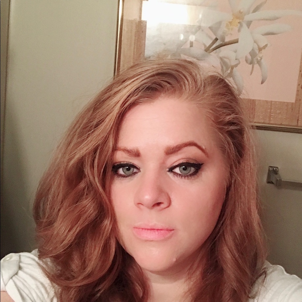 Meet your Posher, Carisa